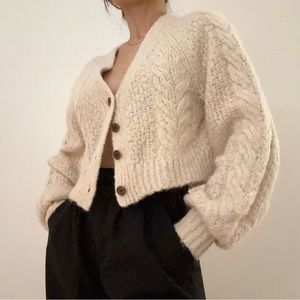 xs sunday best | cream cardigan